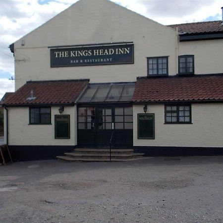 Acle Kings Head Hotel Exterior photo